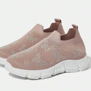 JNSQ Kids Casual Studded Slip-On Soft Bottom Sports Shoes Kids size 5/EU 37 NEW